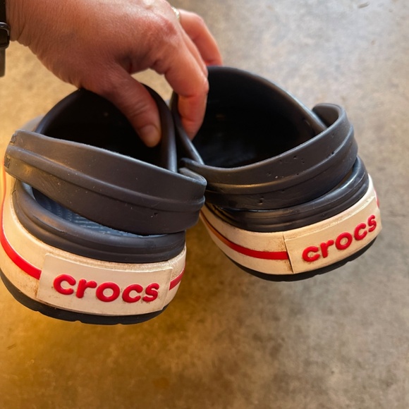 Adult Classic Crocs Men’s size 6 Women’s 8 - Picture 4 of 5